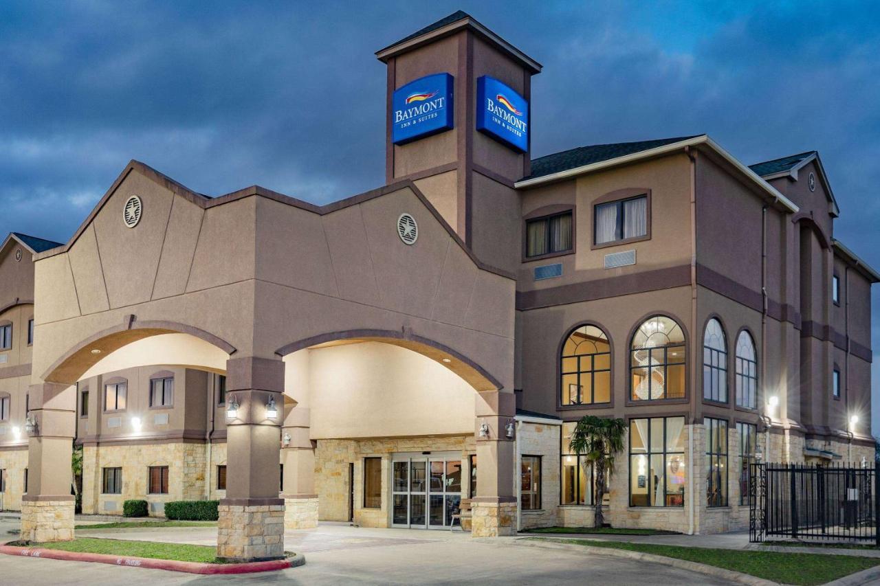 Hotel Baymont By Wyndham Cuero Exterior foto